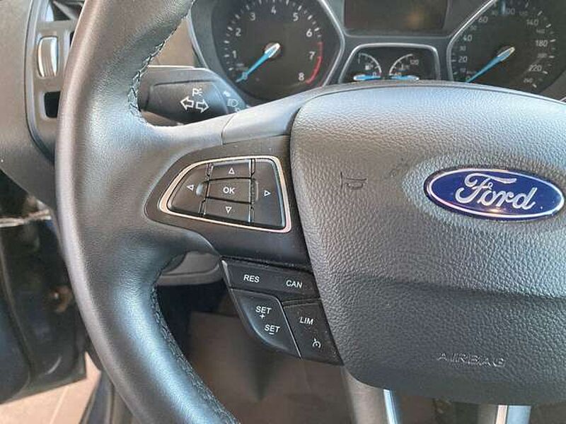Ford C-Max TITANIUM BENZINE 150PK -GPS