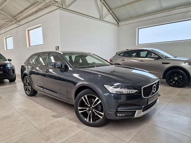 Volvo V90 Cross Country D4 AWD AUTOMAAT 64000KM