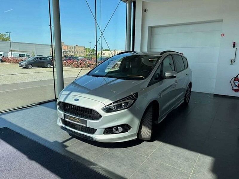 Ford S-Max ST LINE 165PK BENZINE 7 ZIT MET SLECHTS 53000KM