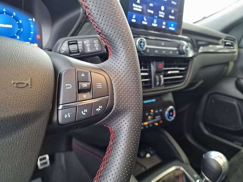 Ford Kuga ST-LINE X BENZINE FULL OPTION EN 3 JAAR WAARBORG