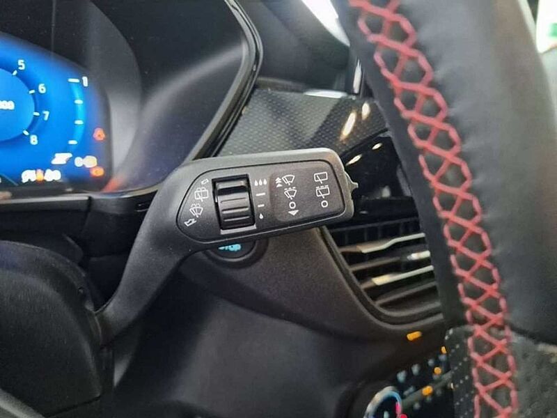 Ford Kuga ST-LINE X BENZINE FULL OPTION EN 3 JAAR WAARBORG