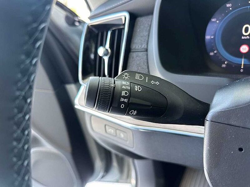 Volvo XC90 PLUS DARK PLUG-IN HYBRID 7 ZITPLAATSEN