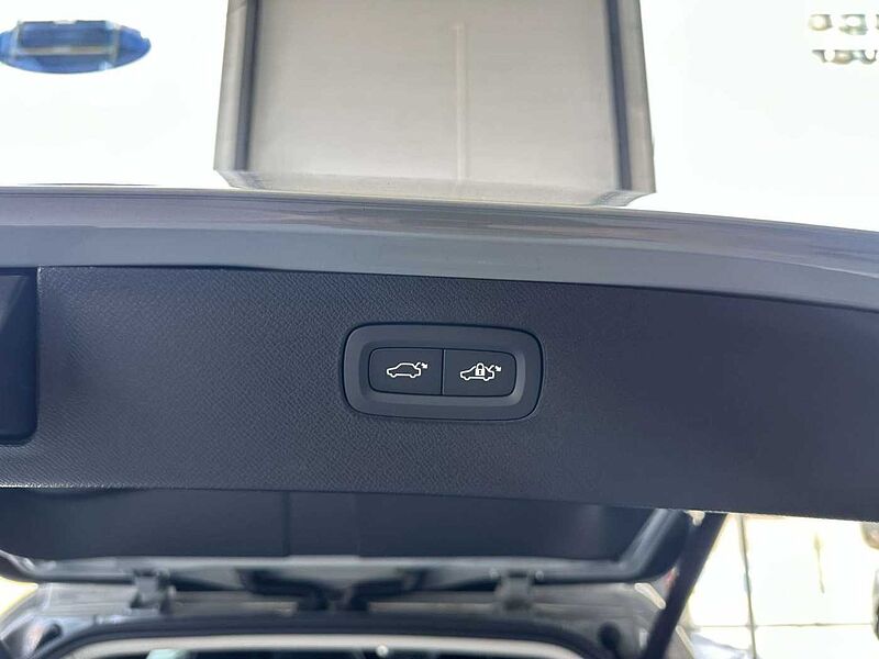 Volvo XC90 PLUS DARK PLUG-IN HYBRID 7 ZITPLAATSEN