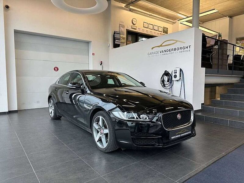 Jaguar XE P200 BENZINE AUTOMAAT