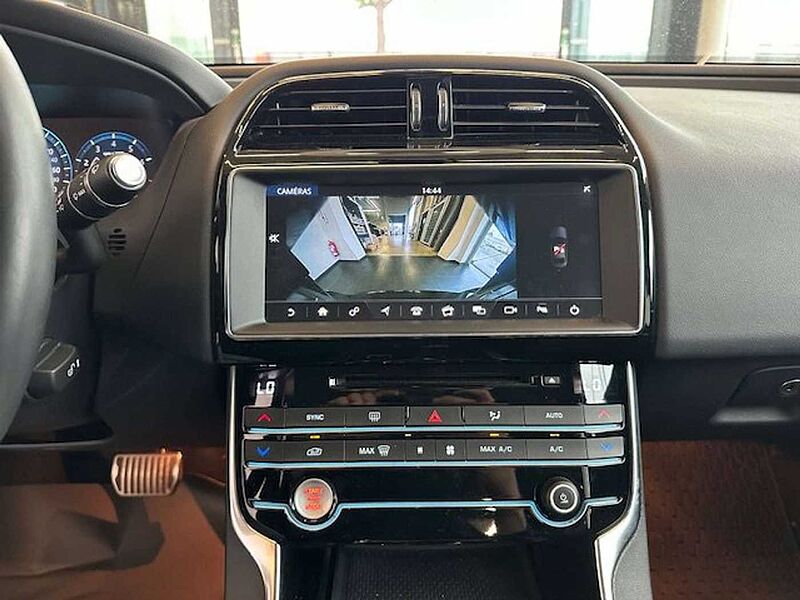 Jaguar XE P200 BENZINE AUTOMAAT