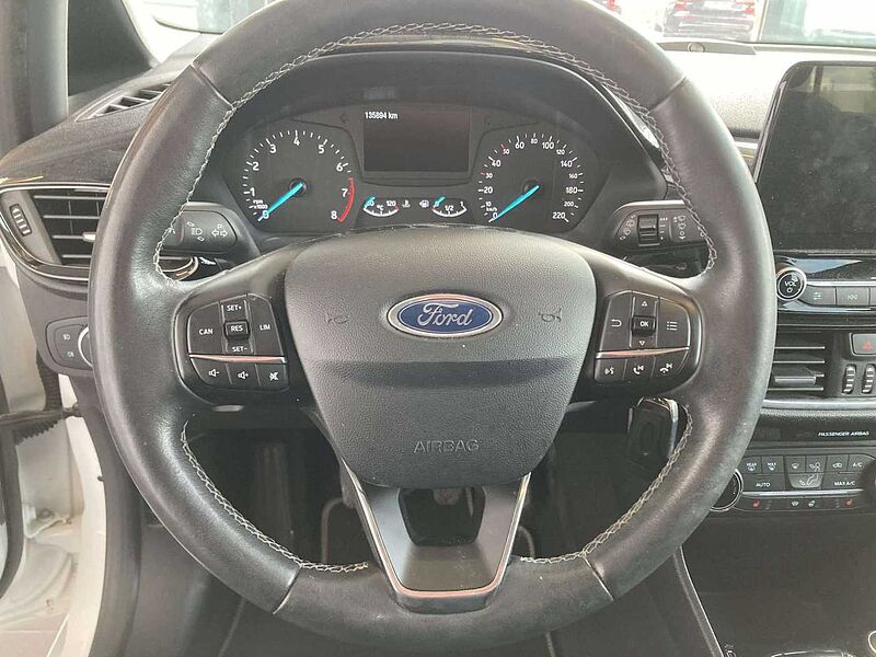 Ford Fiesta TITANIUM BENZINE 125PK