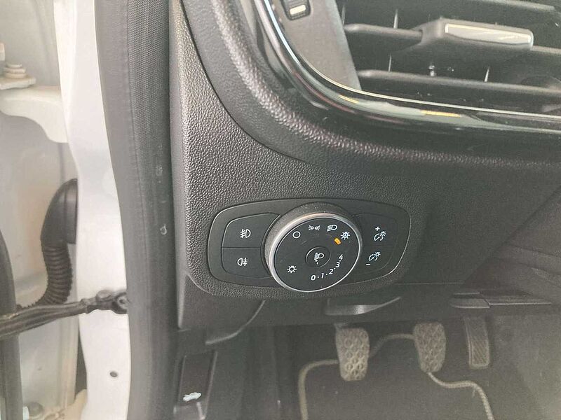 Ford Fiesta TITANIUM BENZINE 125PK
