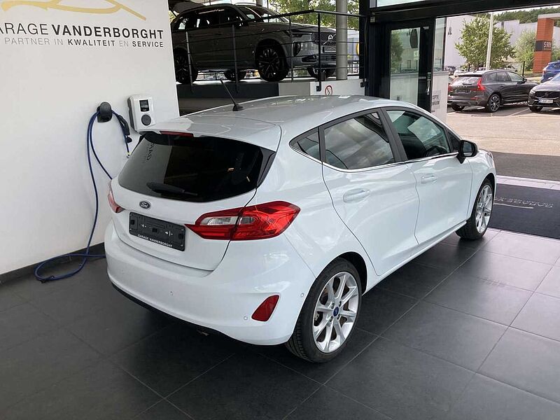 Ford Fiesta TITANIUM BENZINE 125PK