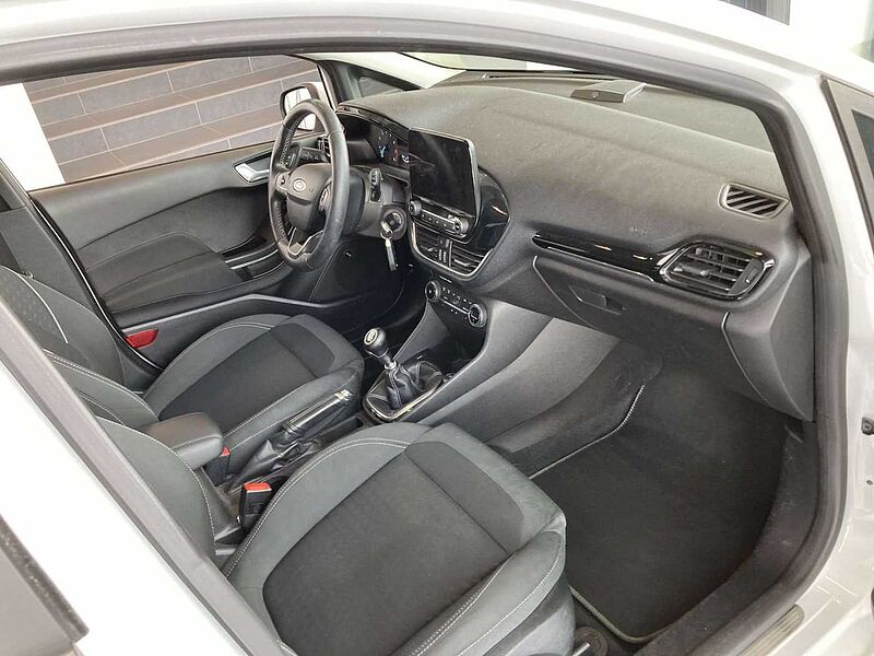 Ford Fiesta TITANIUM BENZINE 125PK