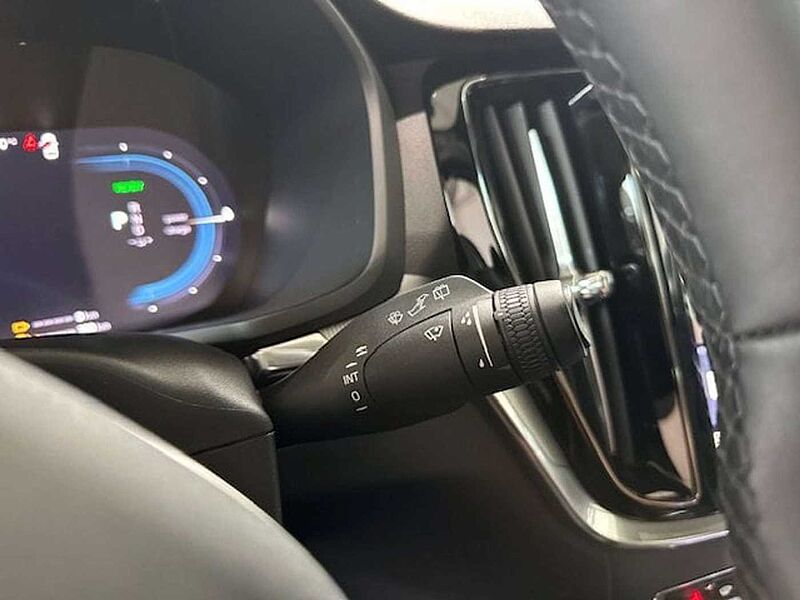 Volvo V60 ULTRA DARK PLUG-IN HYBRID OPEN DAK+TAL VAN OPTIES
