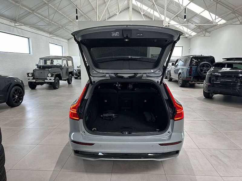 Volvo V60 ULTRA DARK PLUG-IN HYBRID OPEN DAK+TAL VAN OPTIES