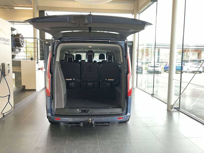 Ford Tourneo Custom TITANIUM X 8 PLAATSEN MHEV DIESEL WAARBORG TOT 24