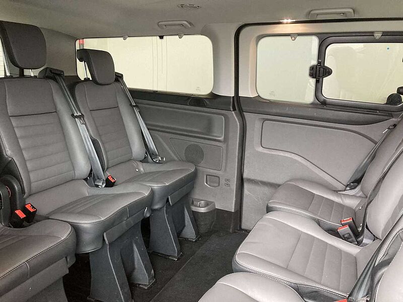 Ford Tourneo Custom TITANIUM X 8 PLAATSEN MHEV DIESEL WAARBORG TOT 24