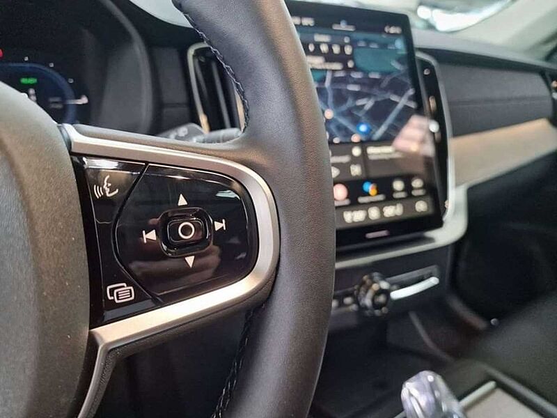 Volvo XC90 PLUS DARK T8 PLUG-IN HYBRID FULL OPTION