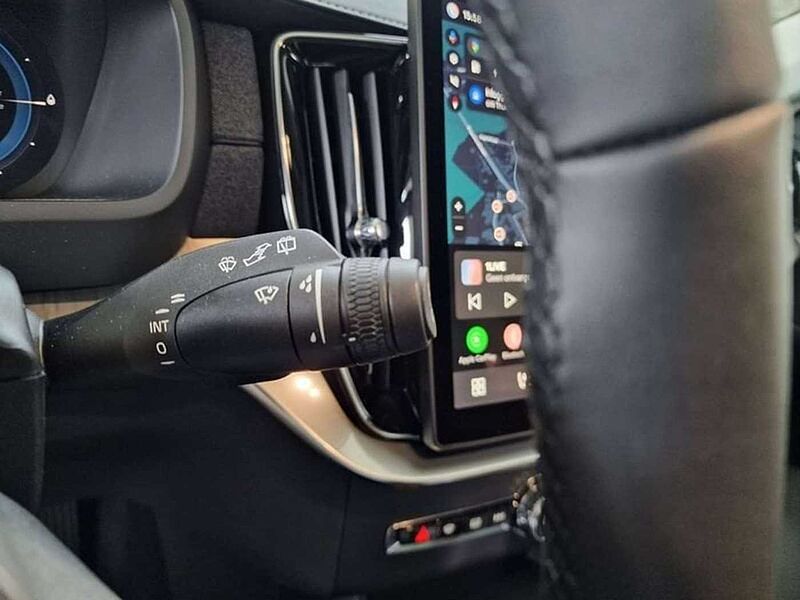Volvo XC90 PLUS DARK T8 PLUG-IN HYBRID FULL OPTION