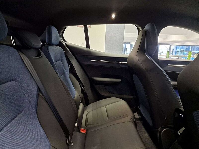 Volvo EX30 PLUS EXTENDED RANGE