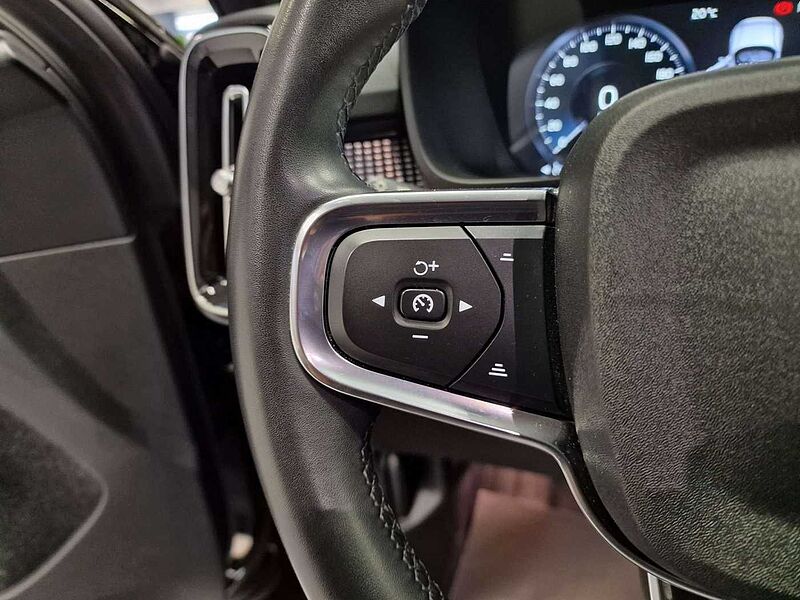 Volvo XC40 R-DESIGN PLUG-IN HYBRID AUTOMAAT