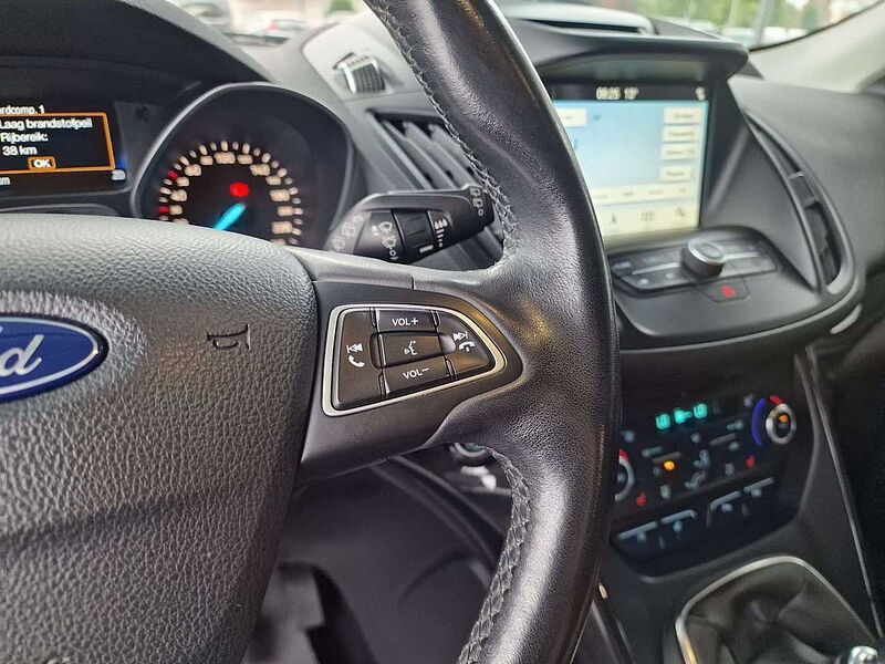 Ford Kuga TITANIUM BENZINE OPEN DAK