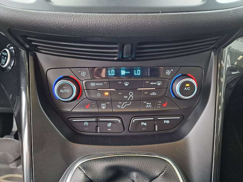 Ford Kuga TITANIUM BENZINE OPEN DAK