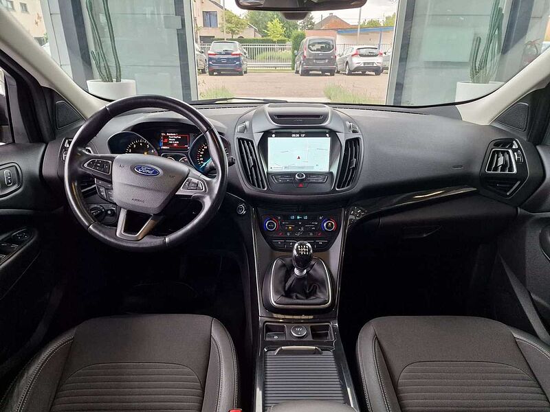 Ford Kuga TITANIUM BENZINE OPEN DAK