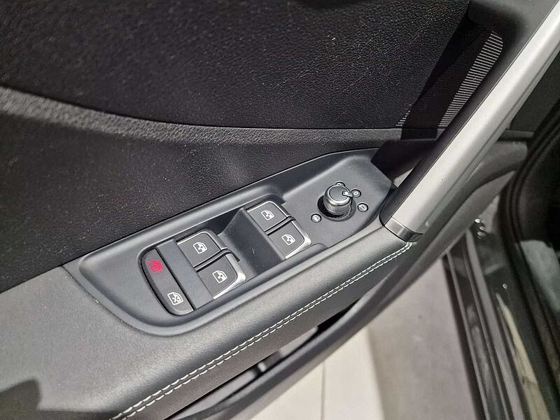 Audi Q2 BENZINE-LEDER-GPS-73000KM! !!!