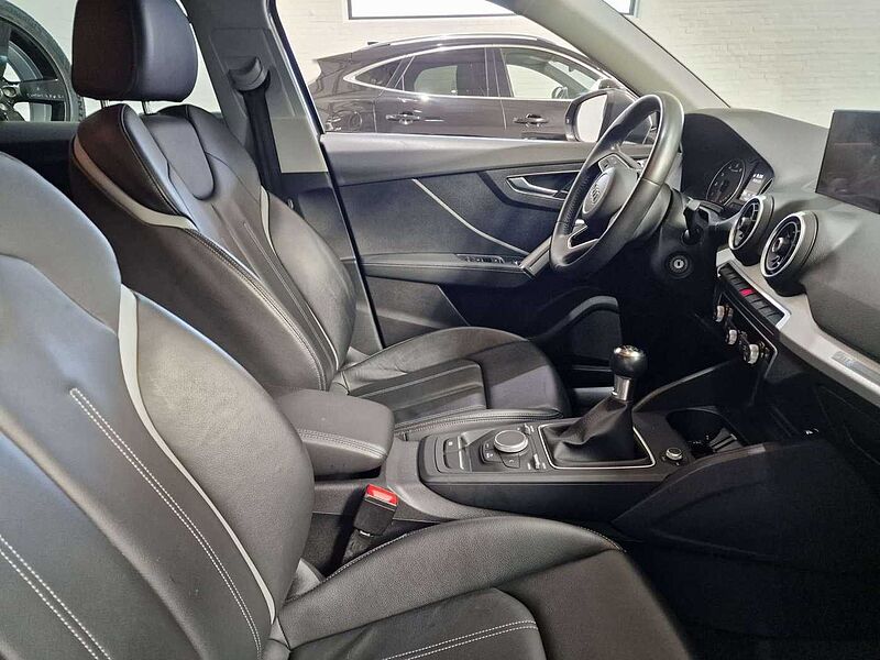 Audi Q2 BENZINE-LEDER-GPS-73000KM! !!!