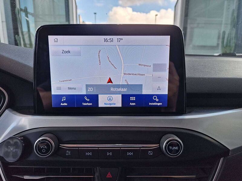 Ford Focus TITANIUM BENZINE