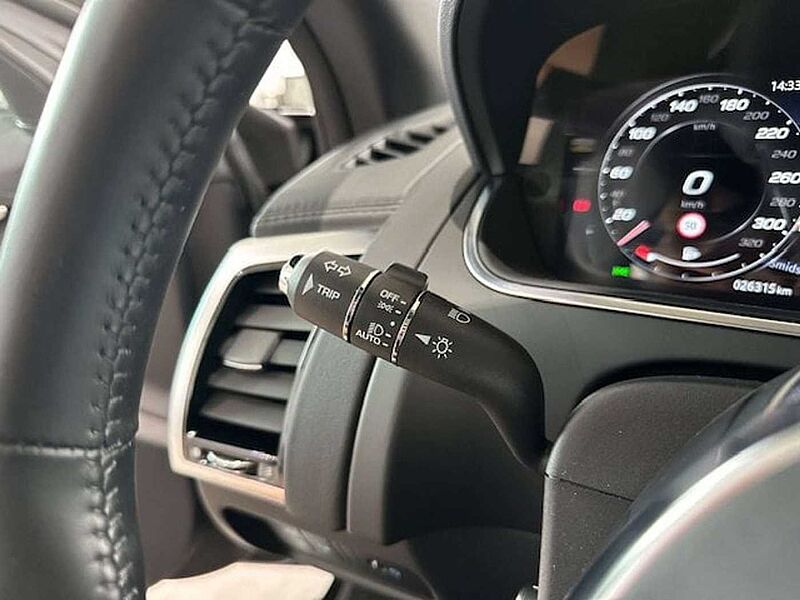 Jaguar F-Type R-DYNAMIC FULL OPTION  SLECHTS 26000KM! !!!