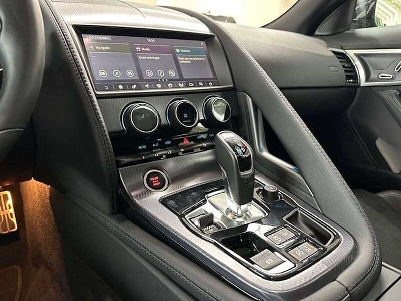 Jaguar F-Type R-DYNAMIC FULL OPTION  SLECHTS 26000KM! !!!