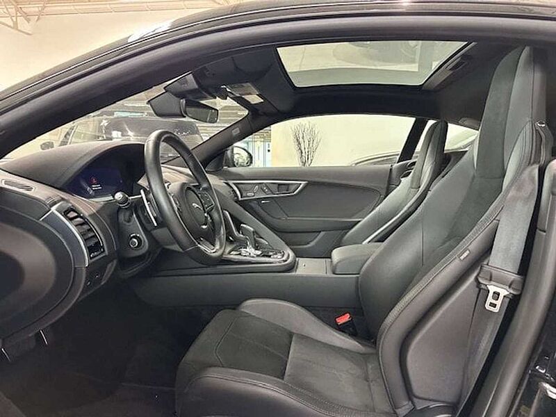 Jaguar F-Type R-DYNAMIC FULL OPTION  SLECHTS 26000KM! !!!